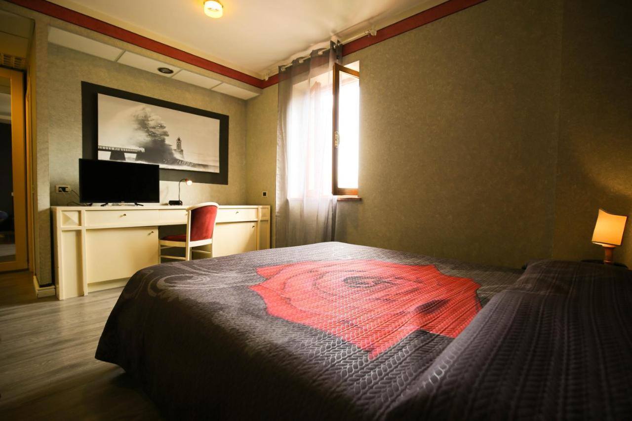 Hotel Benedetti 캄펠로술클리툰노 외부 사진