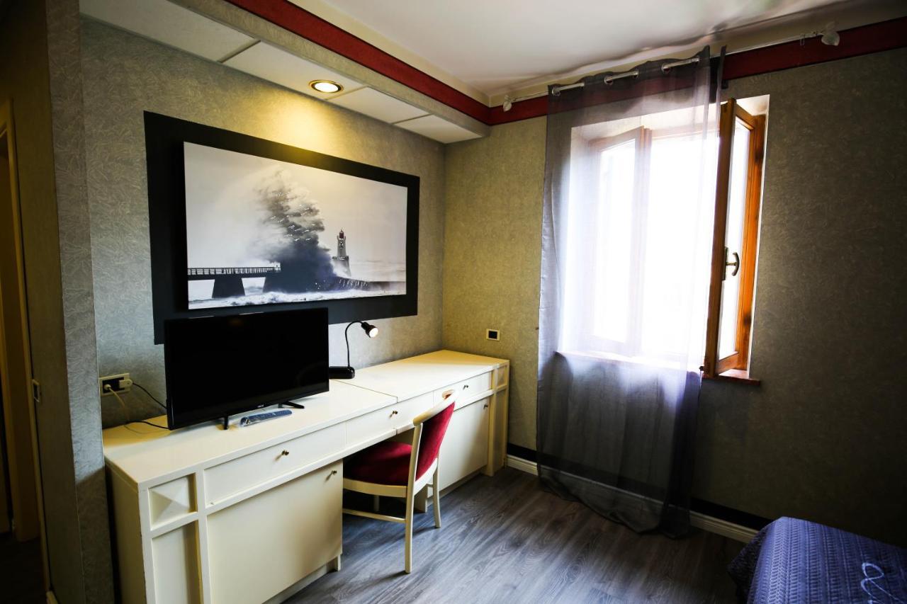 Hotel Benedetti 캄펠로술클리툰노 외부 사진