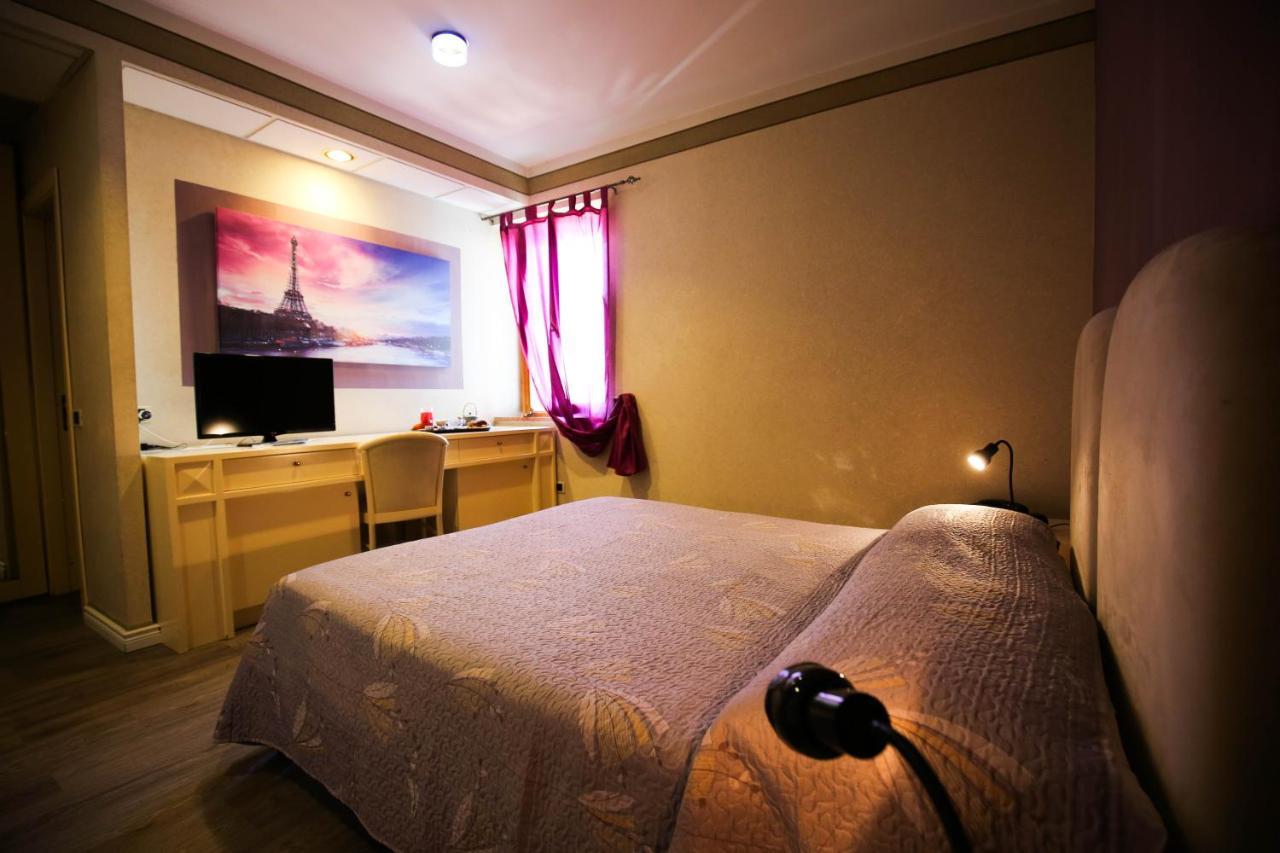 Hotel Benedetti 캄펠로술클리툰노 외부 사진